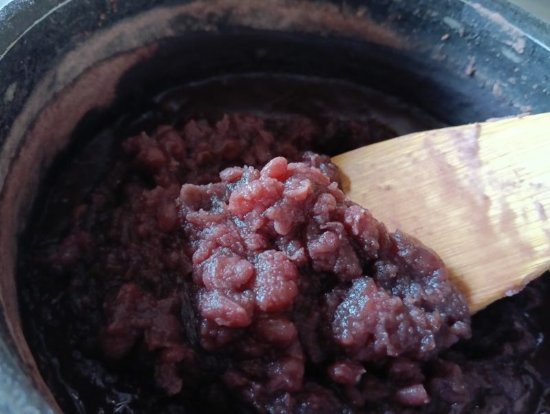 出来上がった粒あんの画像です